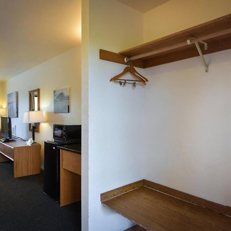 Cap Sante Inn Anacortes Bagian luar foto